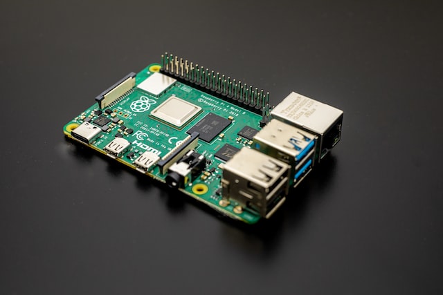 Can You Build Your Own Personal Computer with a Raspberry Pi?